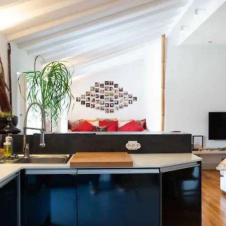Lägenhet Charmingloft Avenida Large And Stylish Lisboa