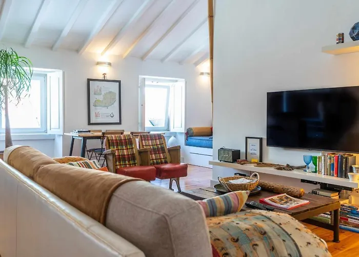 Charmingloft Avenida Large And Stylish Διαμέρισμα *