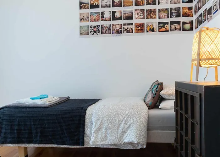 Charmingloft Avenida Large And Stylish Διαμέρισμα *