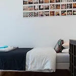 Charmingloft Avenida Large And Stylish Διαμέρισμα *