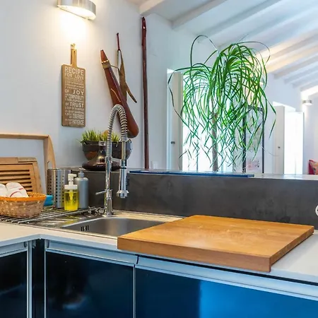 Charmingloft Avenida Large And Stylish Appartamento Lisbona